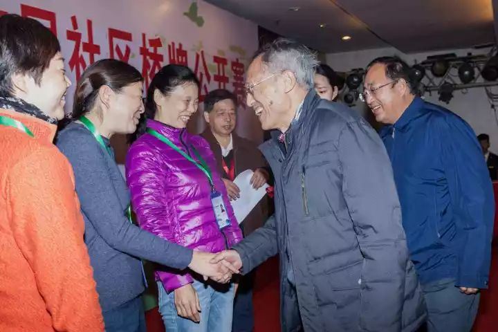 1527641409137800.png blob.png