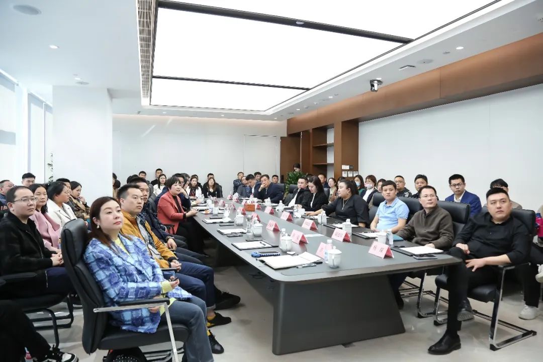 1679619092996989.jpg 640 (1).jpg