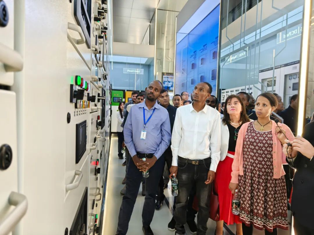 1739518549694303.jpg 640 (1).jpg