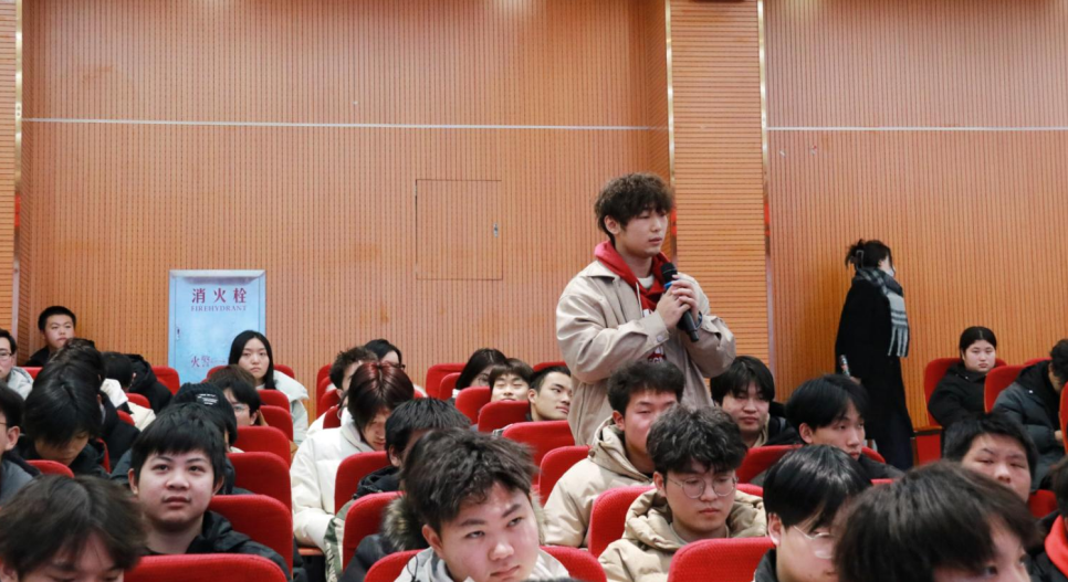 1739759452259530.png 640 (1).png